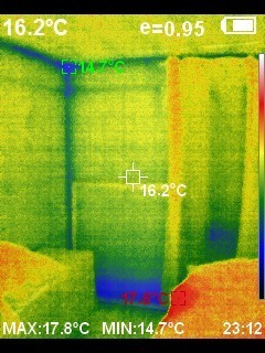 Analyse en thermographie de la pose d'un isolant réfléchissant mince  derrière un radiateur - website